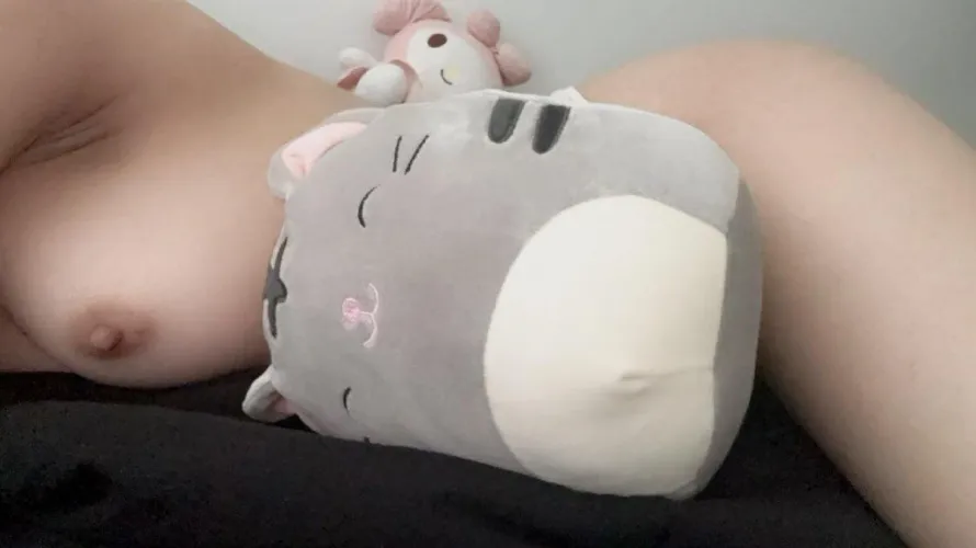 i just woke up and i can’t stop thinking about u daddy.. >.<