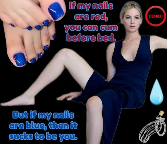 Jennifer Lawrence - toenails - [imagefap - chrissytheswitch]