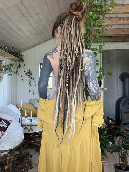 Living both vanlife and having a small cottage is the most freeing thing i've ever done for myself!