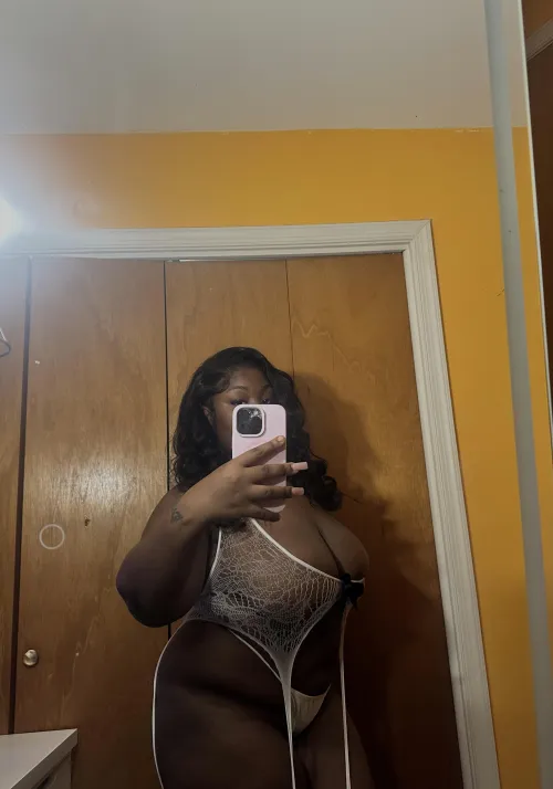 rate my body 1-10 🤓