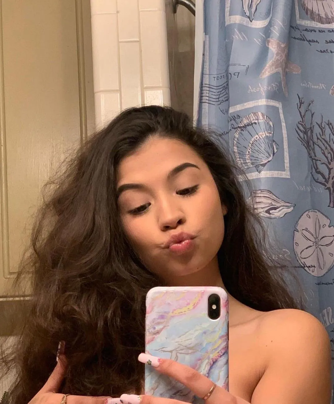 Wanna see something nice ?