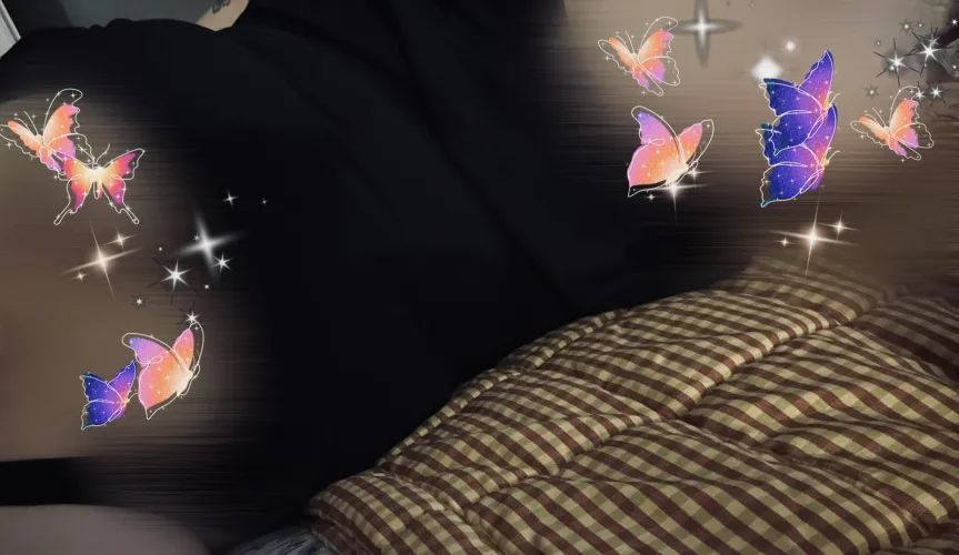 You dont have to lie to yourself.. when we both know you can’t stop staring