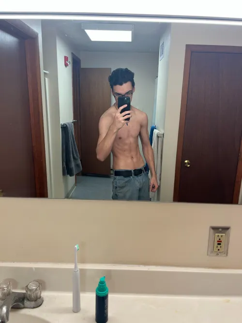 [19] What do yall think of this college teen