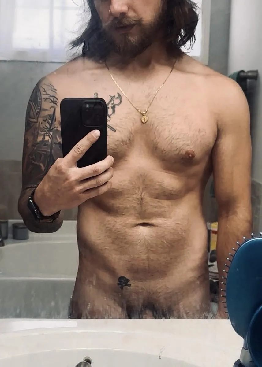 (31m) Looking to make friends with a couple or F