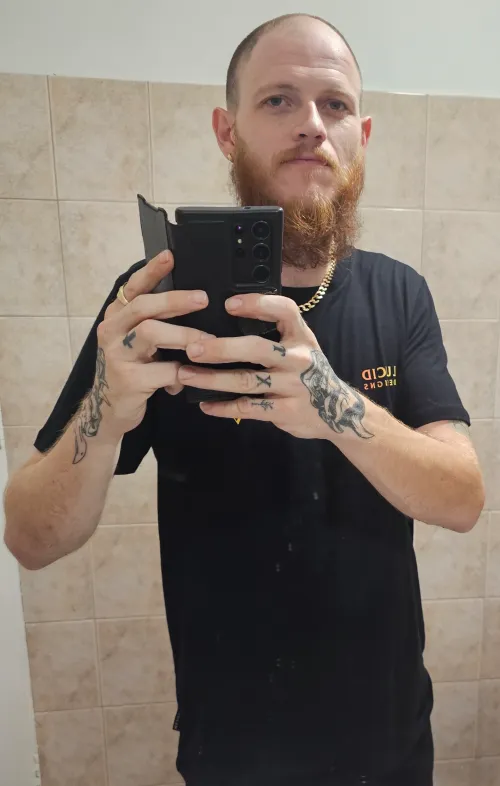 Anyone want to come to craigie 6025 and suck my big cock