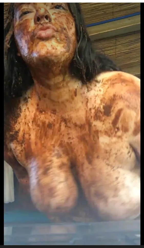 (F) This could be us... Do you like heavy smearing as much as I do?