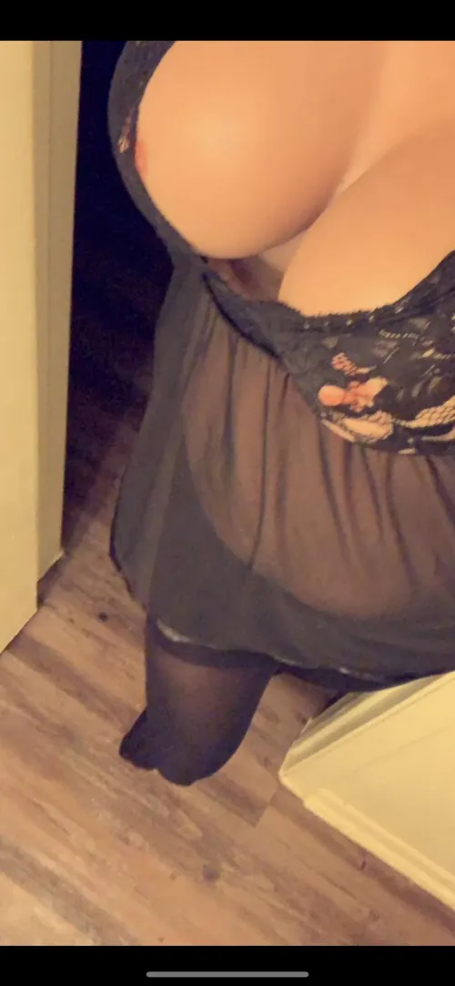 f27 why is so cold 🥶 keep me warm 😘