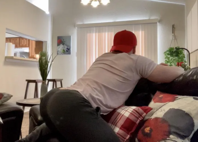 How do you like my living room? 😏