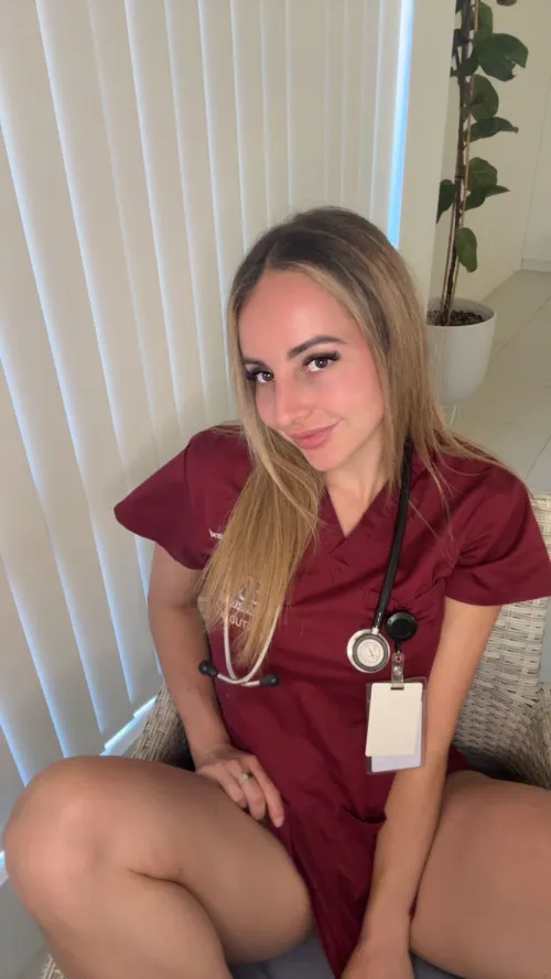 If I'm your Nurse 👩‍⚕️ Would you let me take care of you?🥰