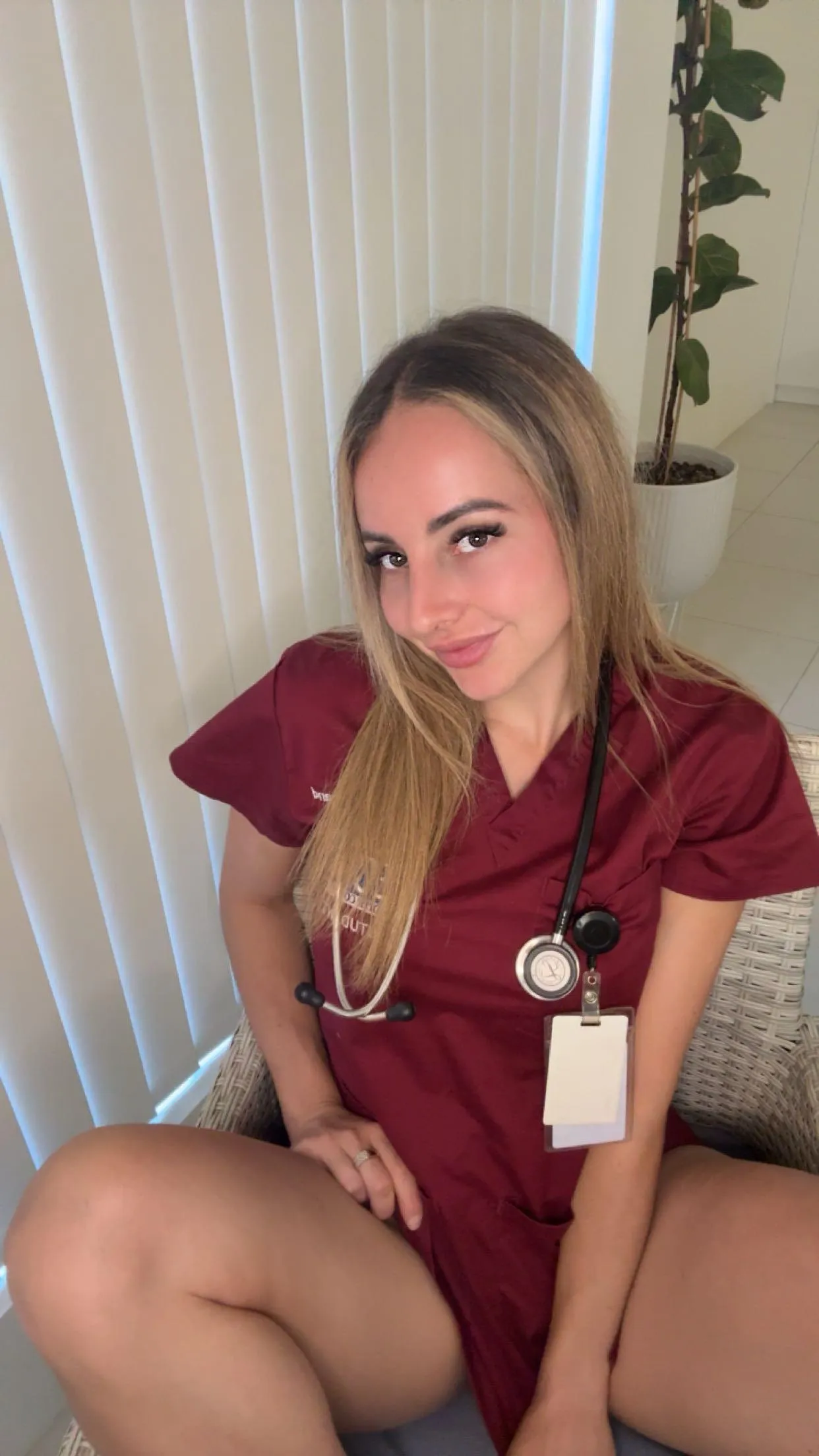 If I'm your Nurse 👩‍⚕️ Would you let me take care of you?🥰