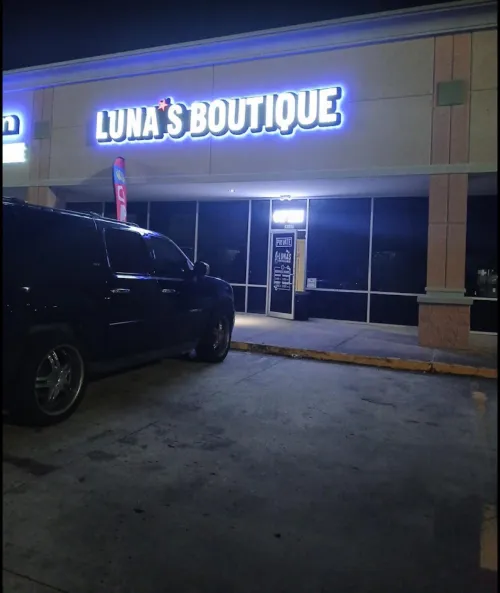 Let’s have a great night at LUNAS BOUTIQUE let’s get this night started with a TEQUILA SHOT to get warmed up in this cold COUPLES AND LADIES FREE ALL NIGHT