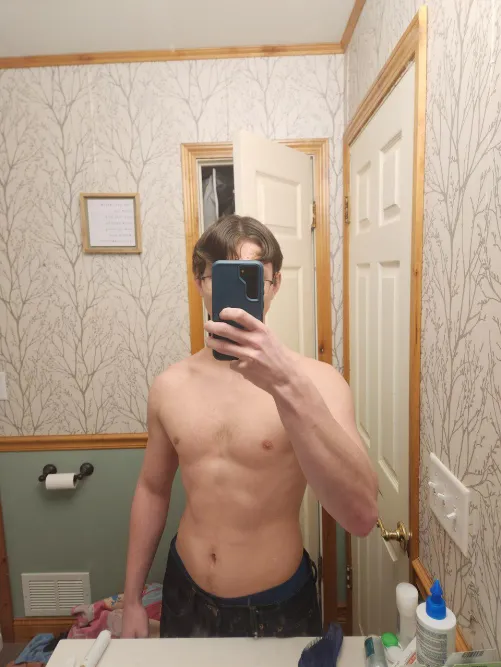 M18 m4f near davison, wanting a fwb/girl to hang with