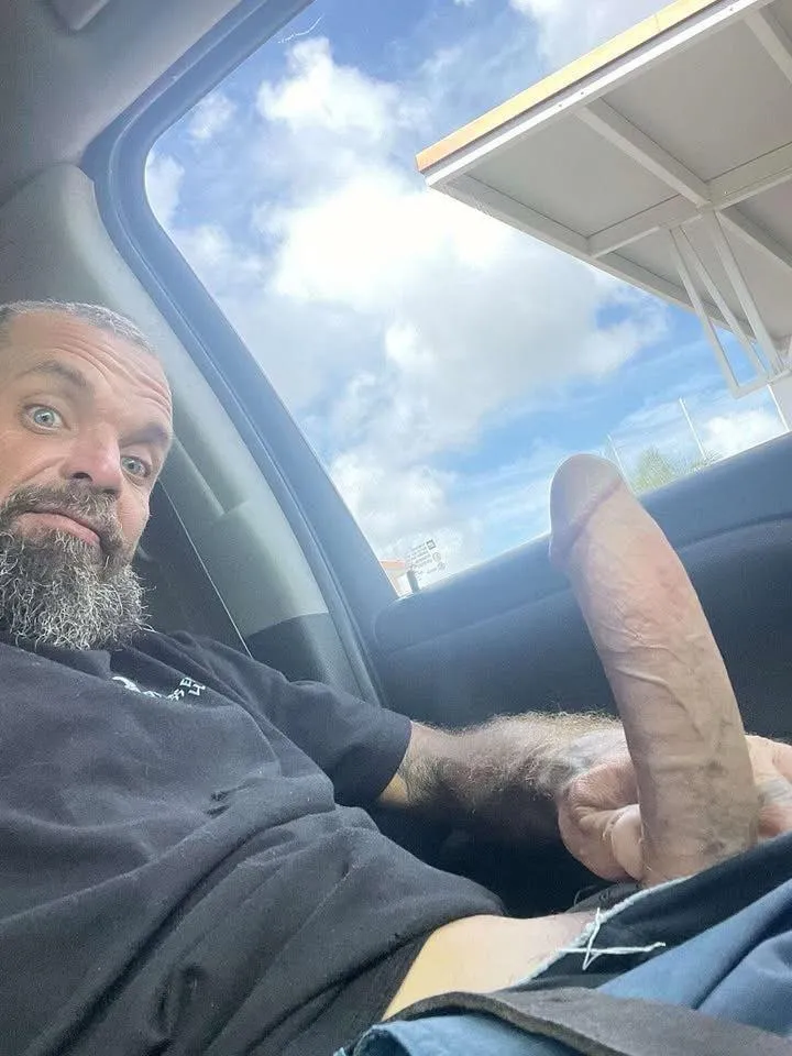 Palm Beach Gardens, Florida. If this is what you’re looking for. Hit me up.