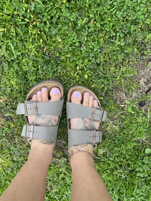 Sandals and feet ready for your cock