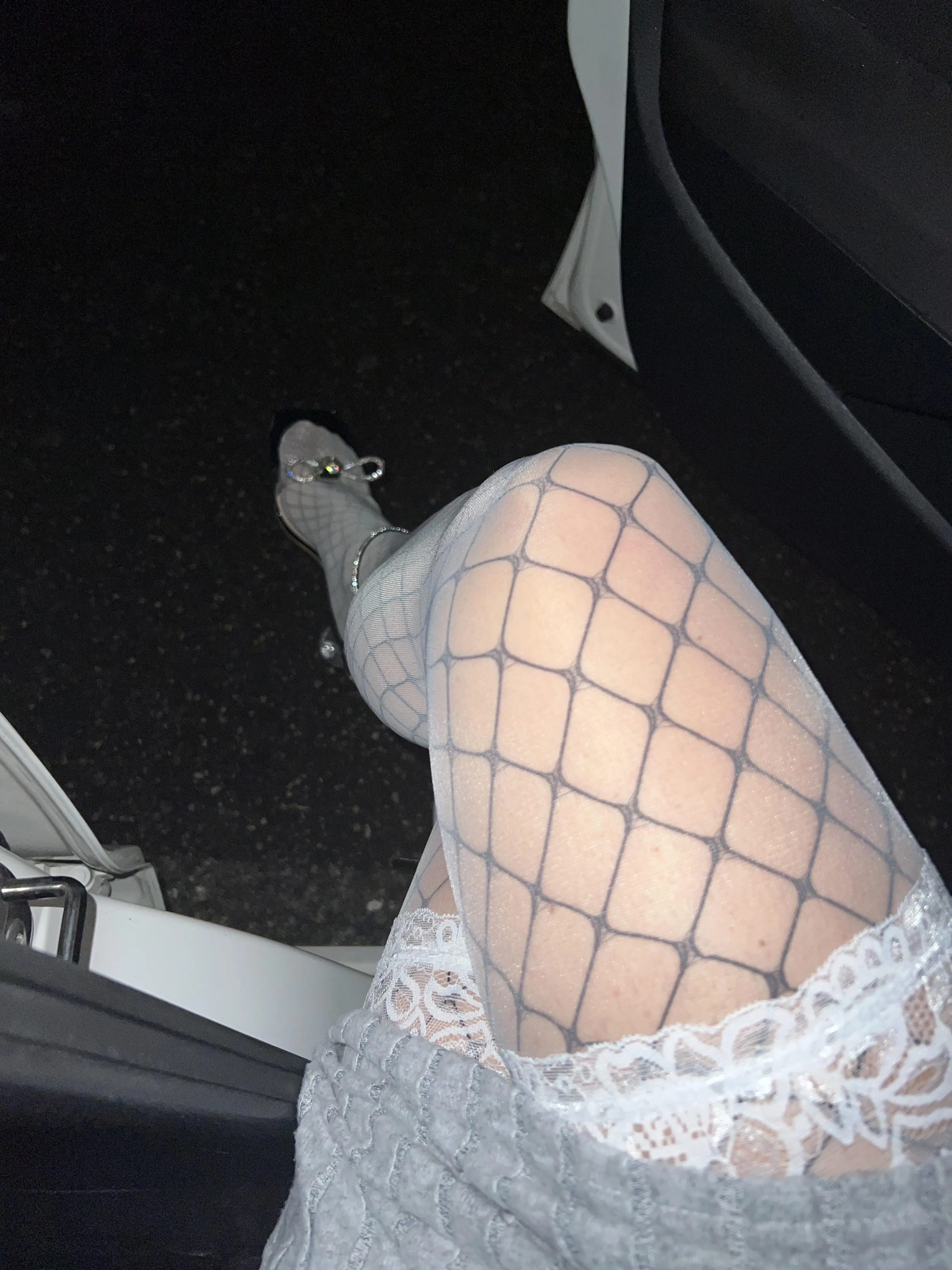 Se mi trovassi a bordo strada vestita così, cosa faresti?