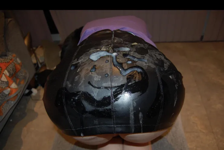 [22] I’m just a Hollywood girl that is an object to be tagged on