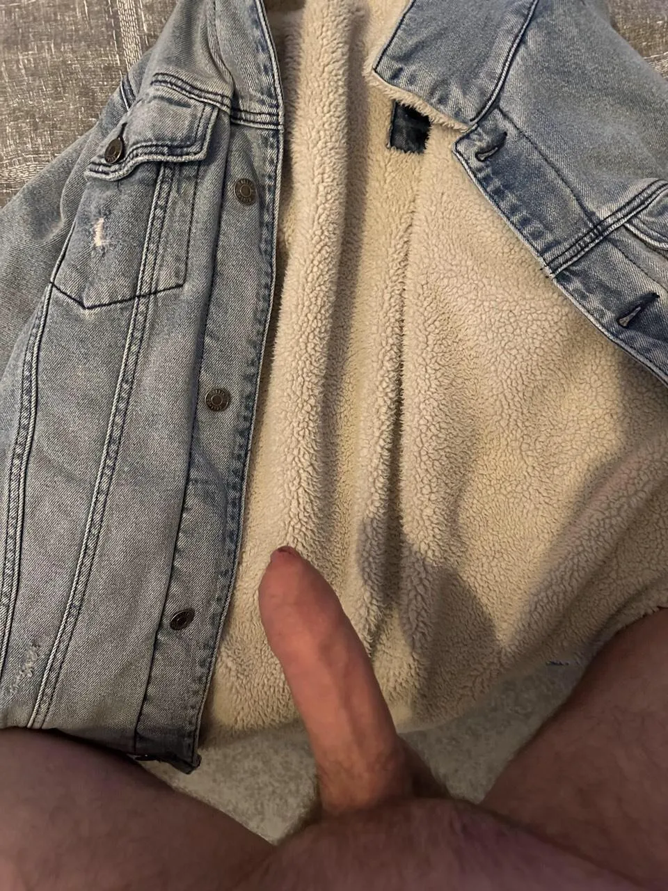 [25] has anyone ever tagged Jacket? How to get somebody’s used jacket that’s been tagged