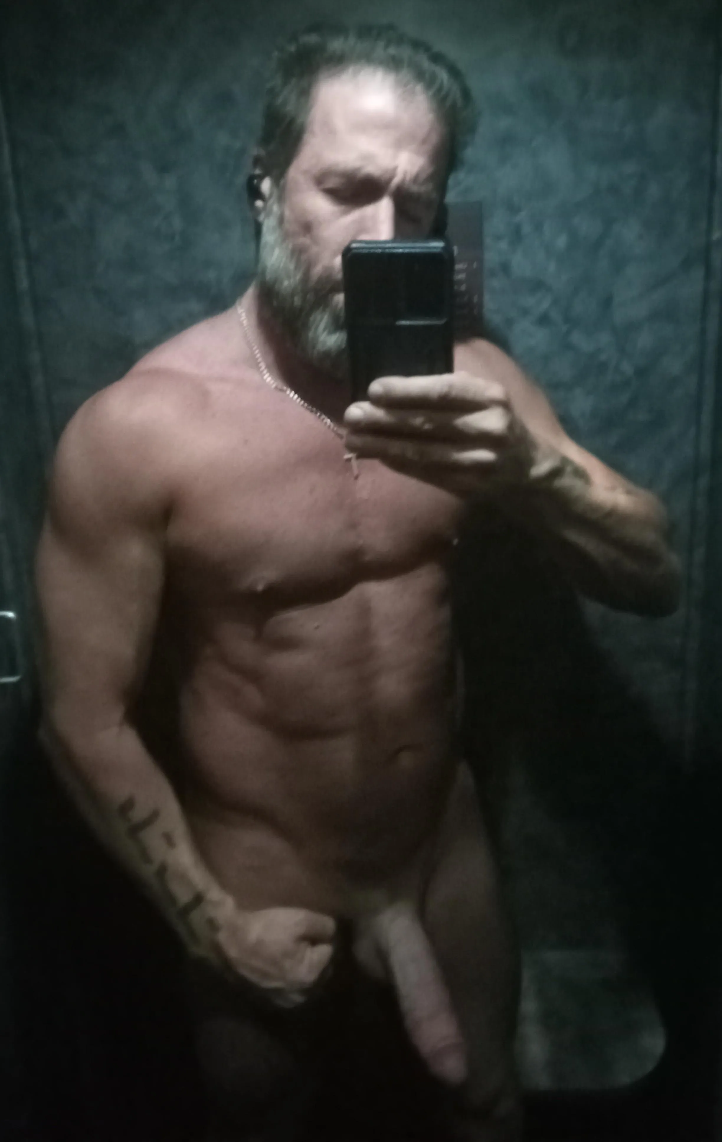 [46], 6', 195.6 lbs. Still bulking and blasting. Only gained 0.6 pounds this week.