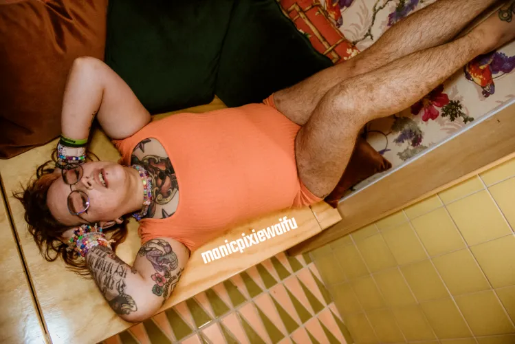 a razor hasn't touched these legs in over 3 years 🚫🪒