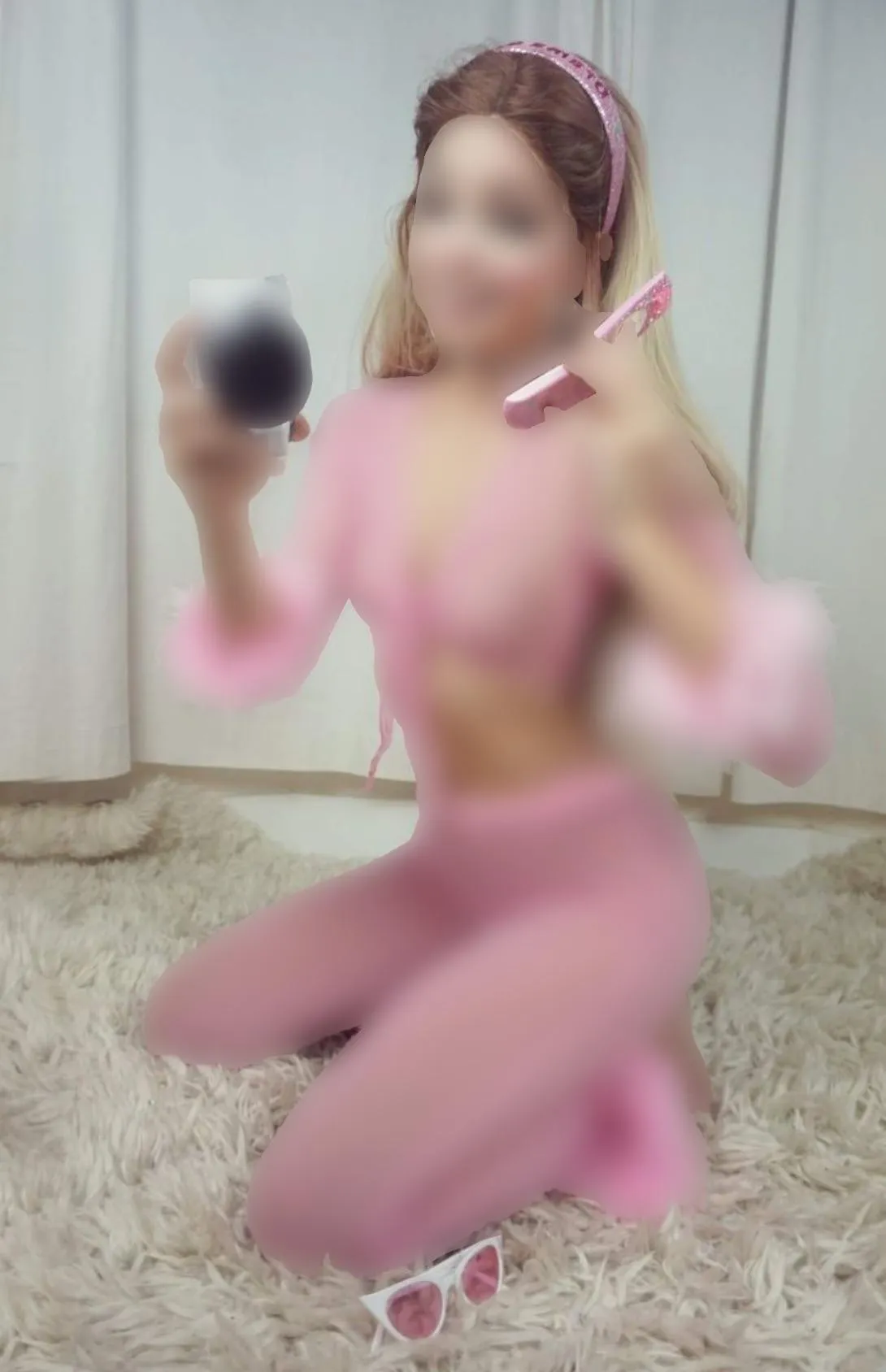 Always hard to get a hold of! 💅🏼