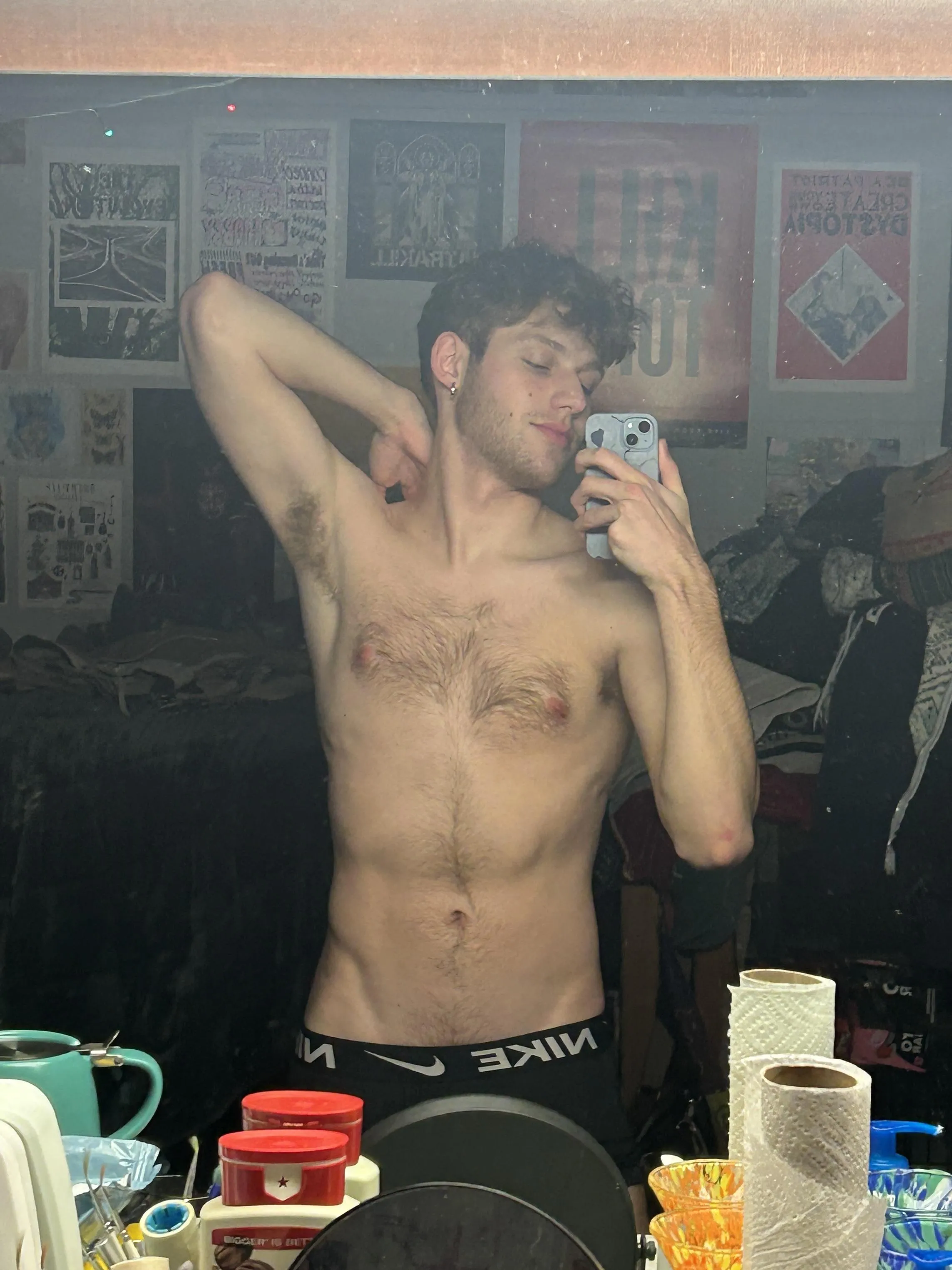 feeling extra musky today who’s gonna help me clean up? ;)