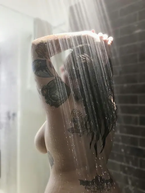 God, I love hotel showers