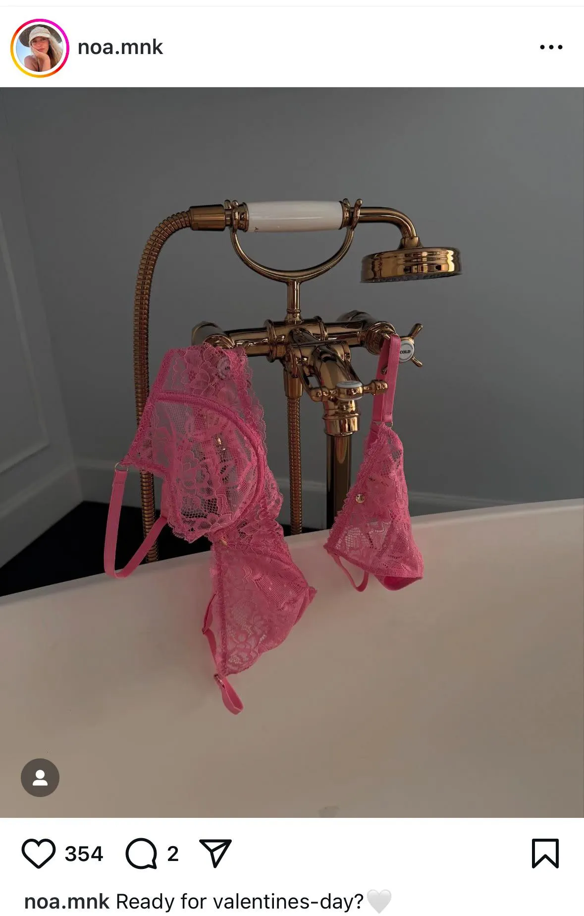 Hint ze op topless content?