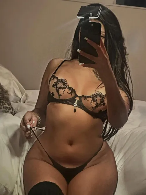 I got blessed with a big ass… or cursed  Snp & Tele  olivxxc