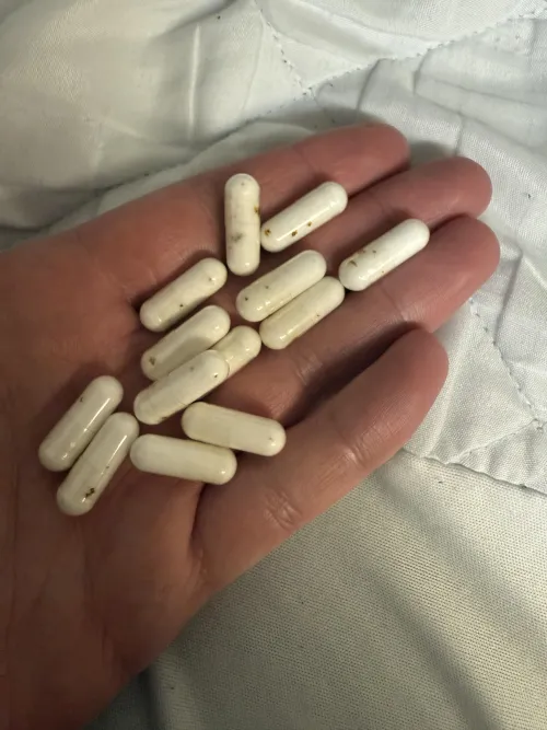 Is this NAC safe to take? Expires in 2028 but has weird spots on it