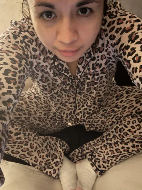 Like my leopard print jammies?