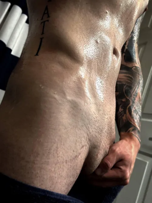 [M]