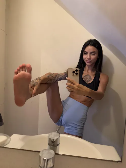 Soles so soft, you’d lose yourself kissing ‘em