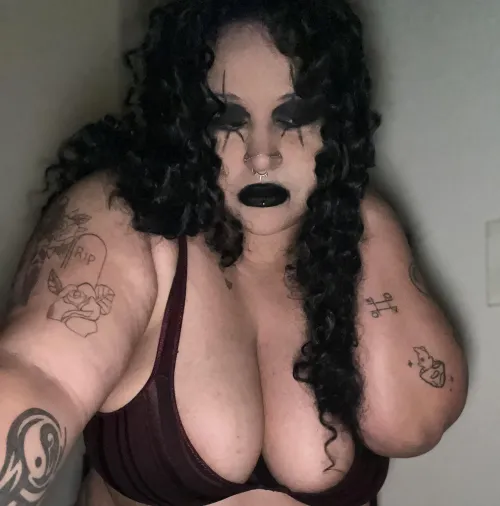 Spooky girls do it better