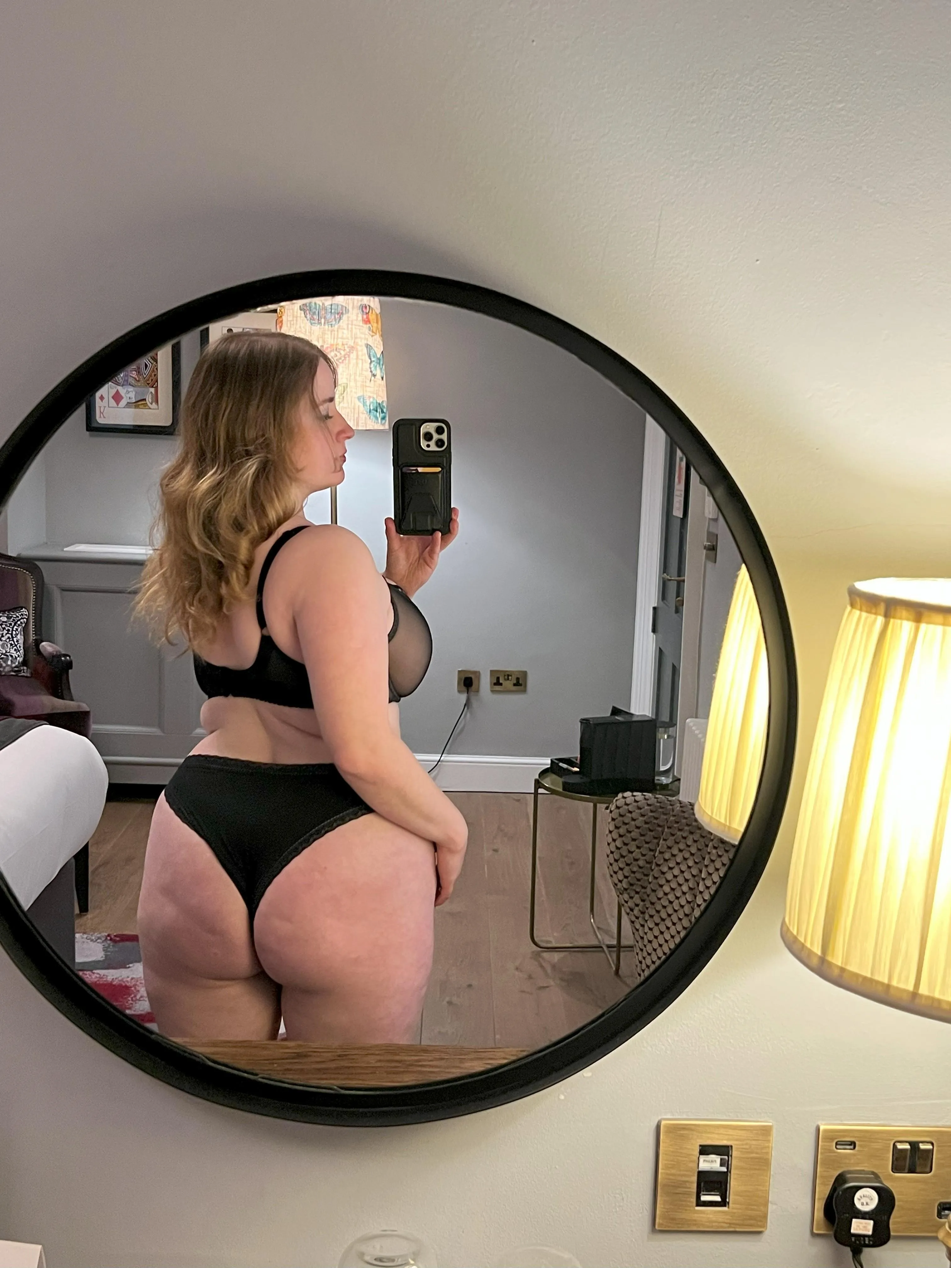 wanna know if my booty looking good