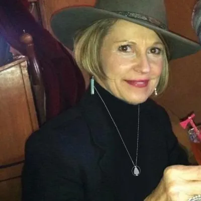 White mom hiding in the suburbs... come tribute me and bully my son!