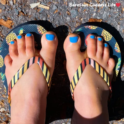 Who doesn't love Summer Toes?