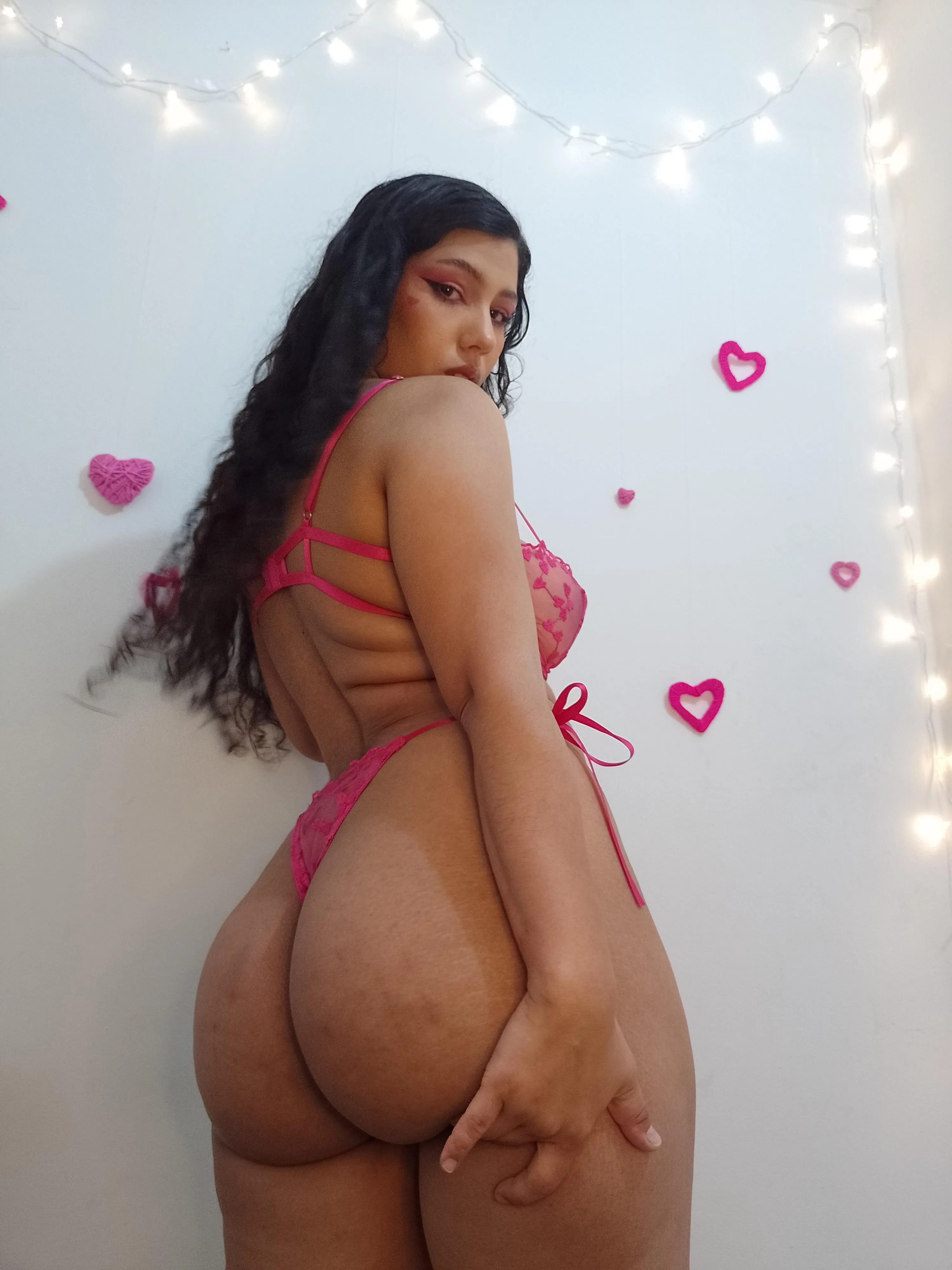 Would you like to touch these peaches?