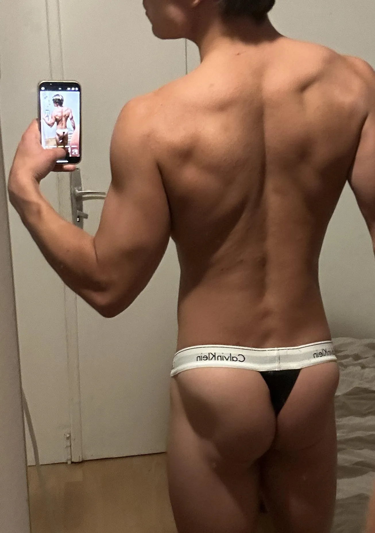 (20)Would you eat or slap my butt?