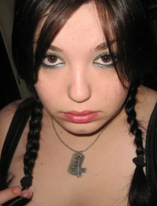 32f4f looking stay warm in the rain