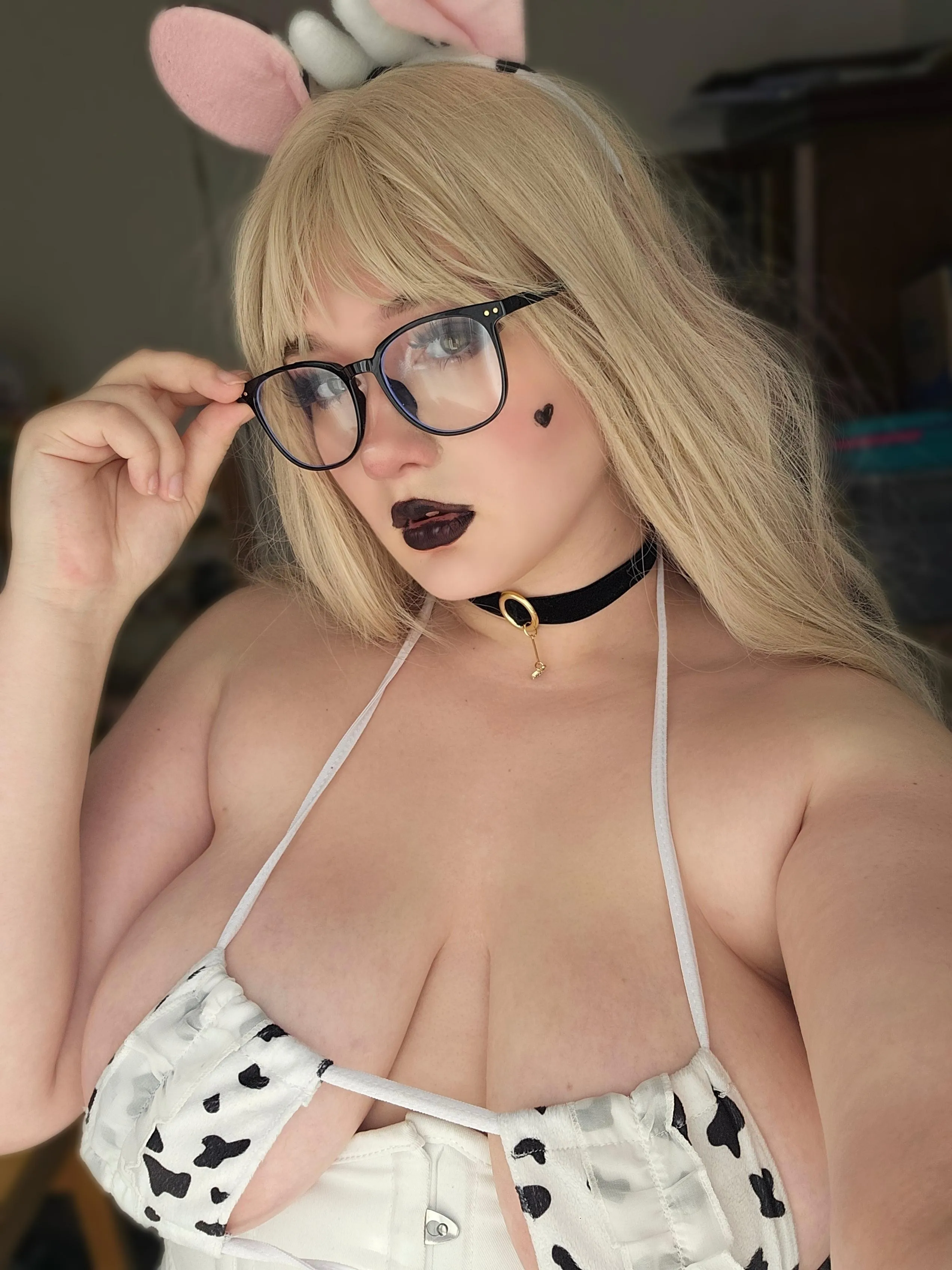 Add this hucow to your farm