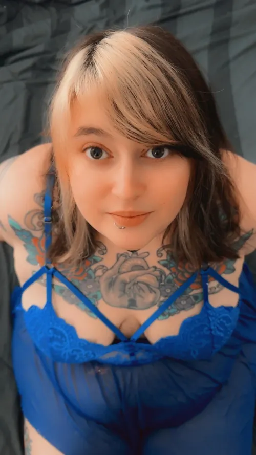 Blue looks cute 🥺🫶🏻