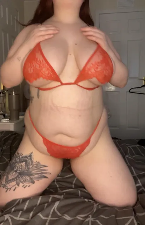 Cum and play with me😜