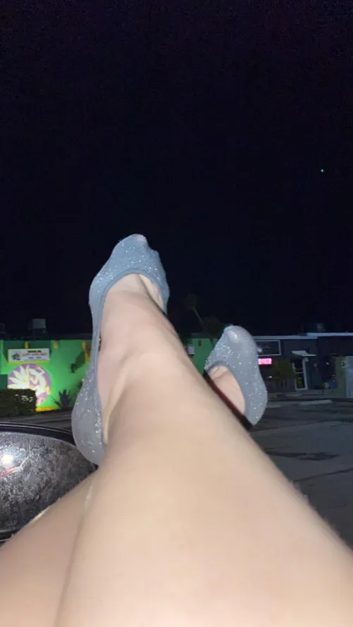 Drunk car feet lol