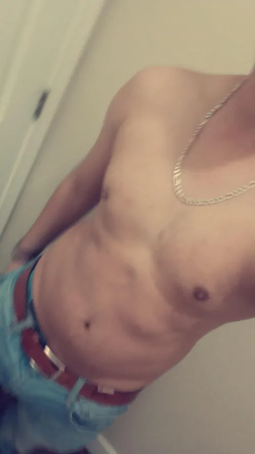 Hey lovely people mainly looking for couples but I'm open to ideas