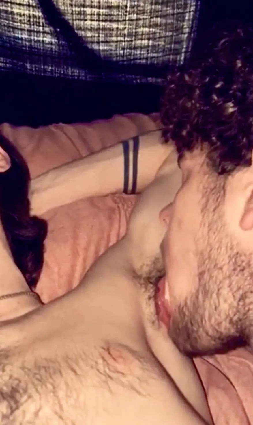 How every hot hairy pit deserves to be worshipped 