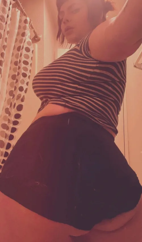 i know you are so desperate to please mommy but you're just too little, cucky