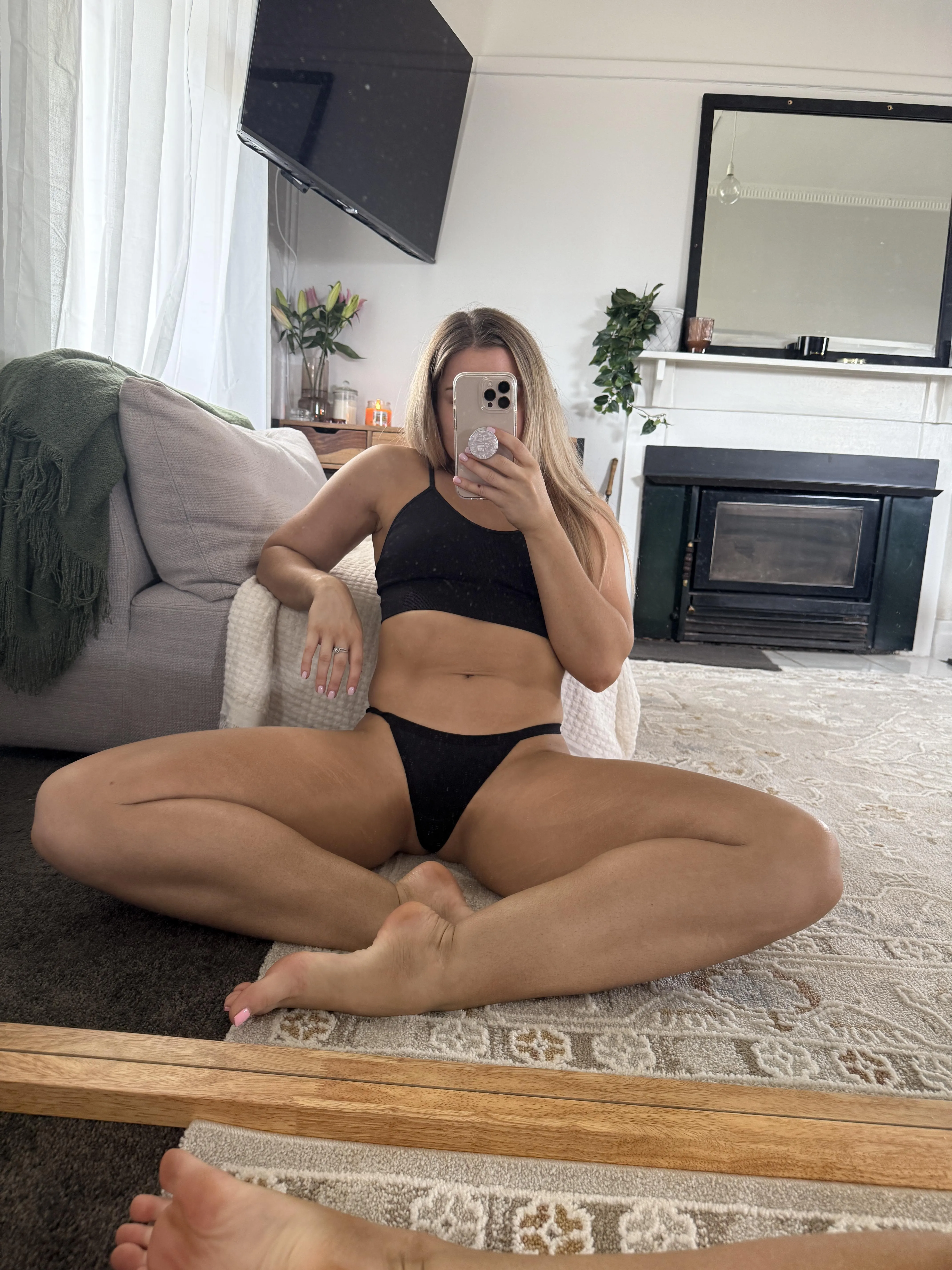 i like to wear black when Im feeling dominant