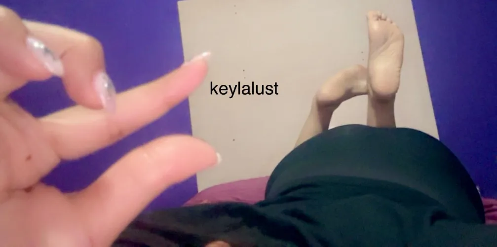 im 100% sure that your dicklet would get lost in my latina ass 🤏🏽