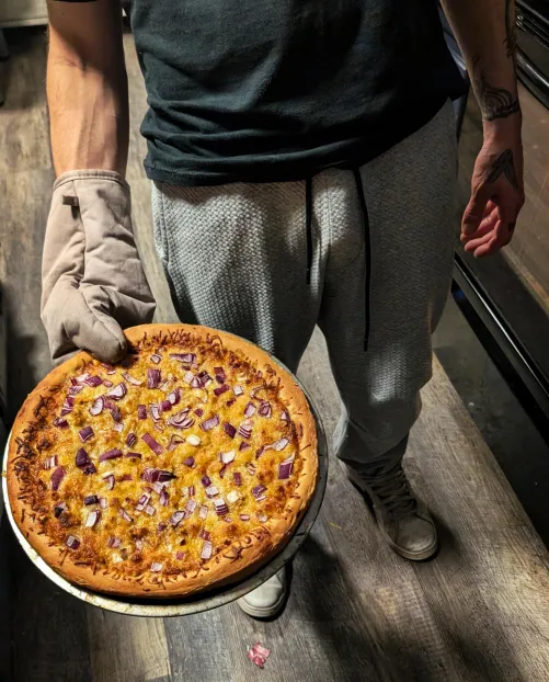 It's pizza night! 🍕