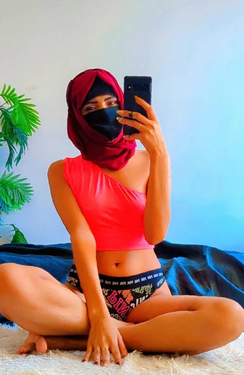 kissing and telling, who's next?